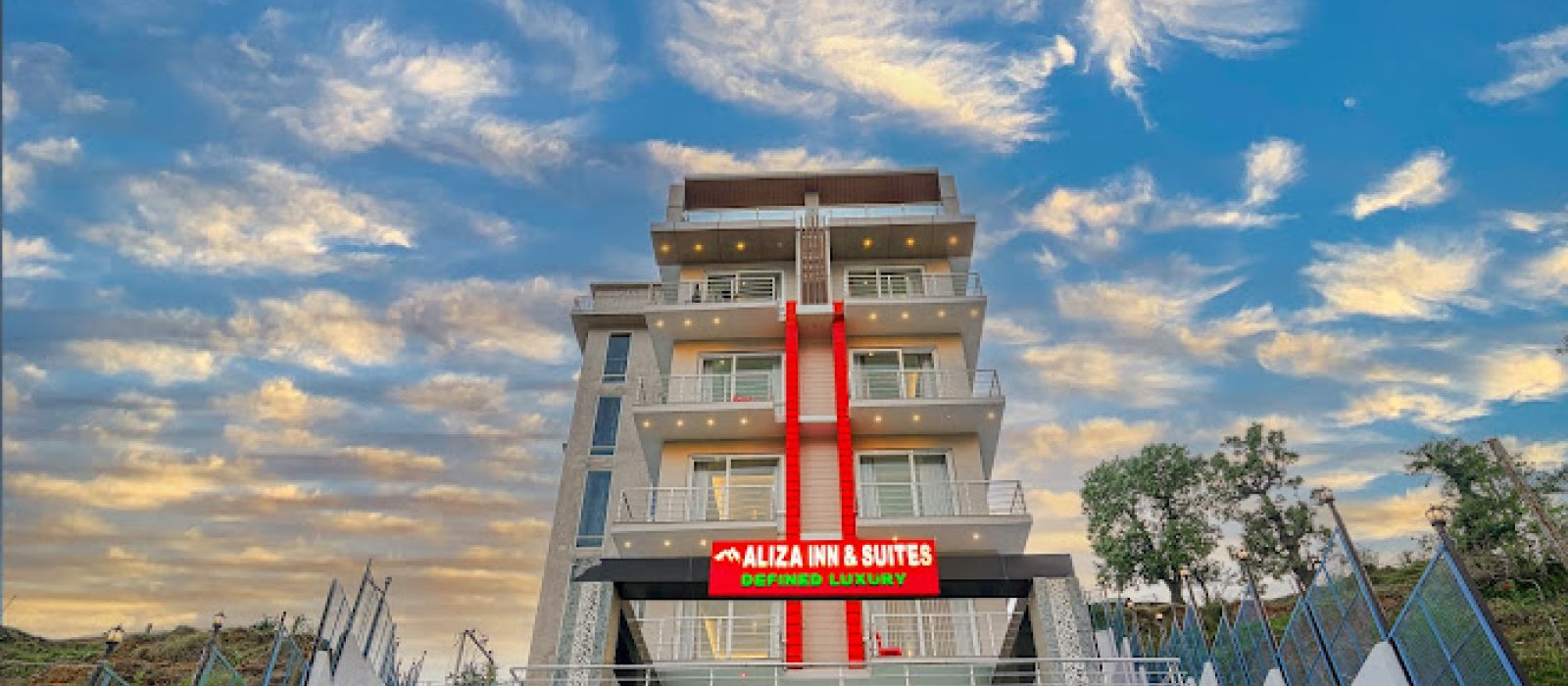 https://pearlstourism.net/Aliza Inn and Suites